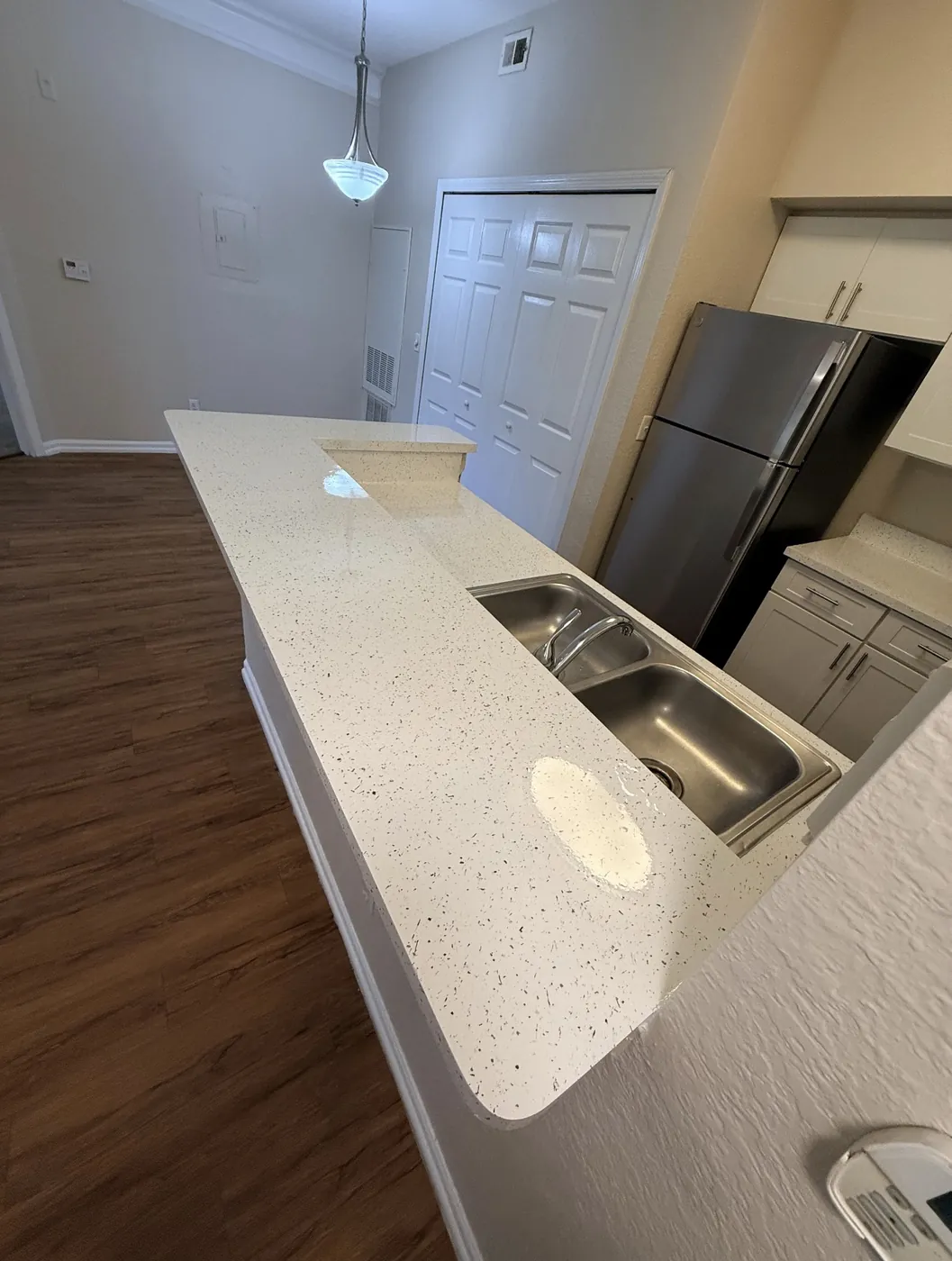 Kitchen countertop refinishing by Narbra Maintenance Inc